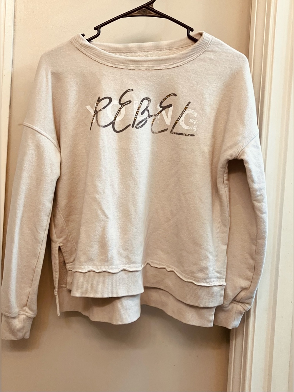 Girls SO 'REBEL' Embellished Baggy Layered Hem Crewneck Sweater LG 10/11